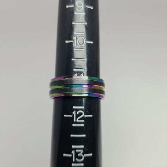 Vintage Rainbow Metallic Black Band Ring, Stacking, Size 11 - Picture 4 of 6